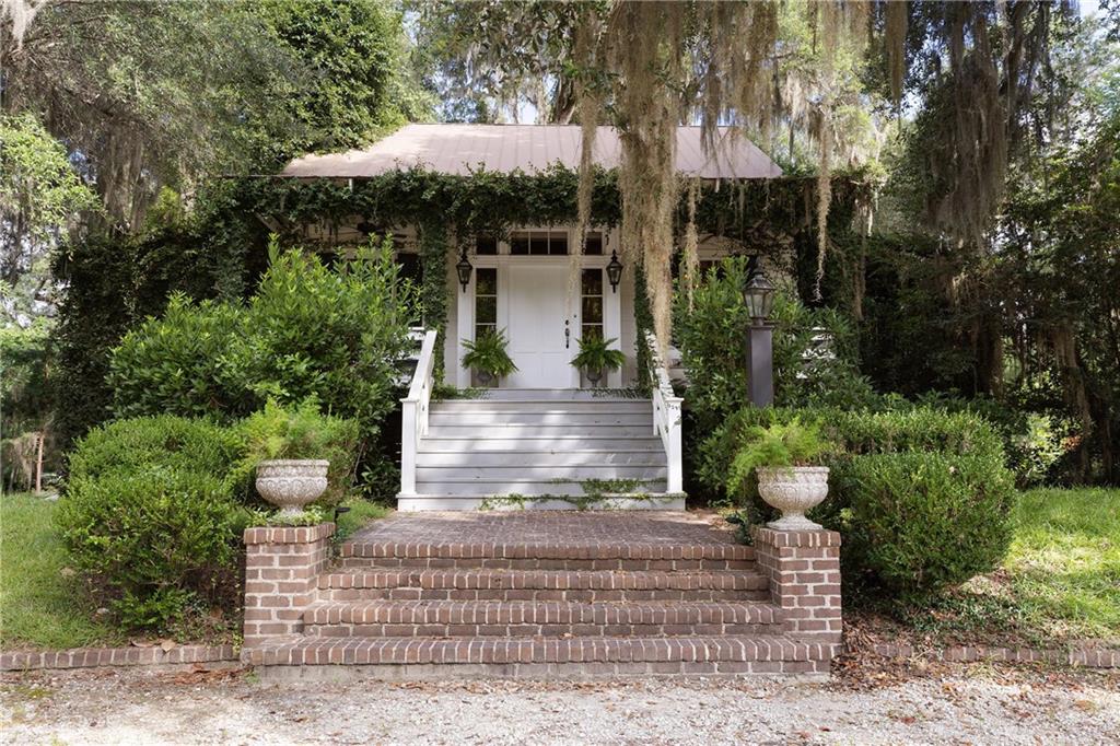1300 Retreat Road