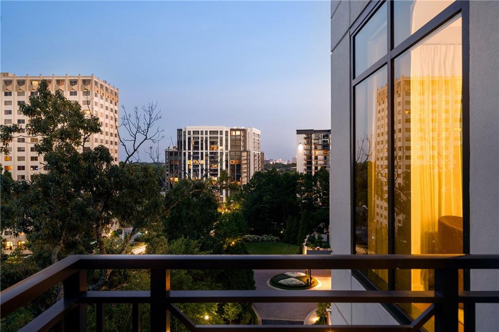 2520 Peachtree Road NW Unit 903