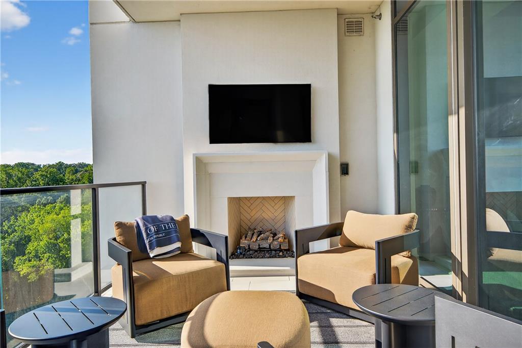 2520 Peachtree Road NW Unit 903