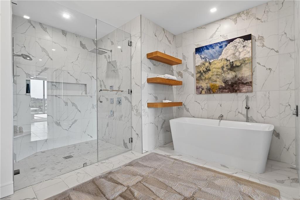2520 Peachtree Road NW Unit 903