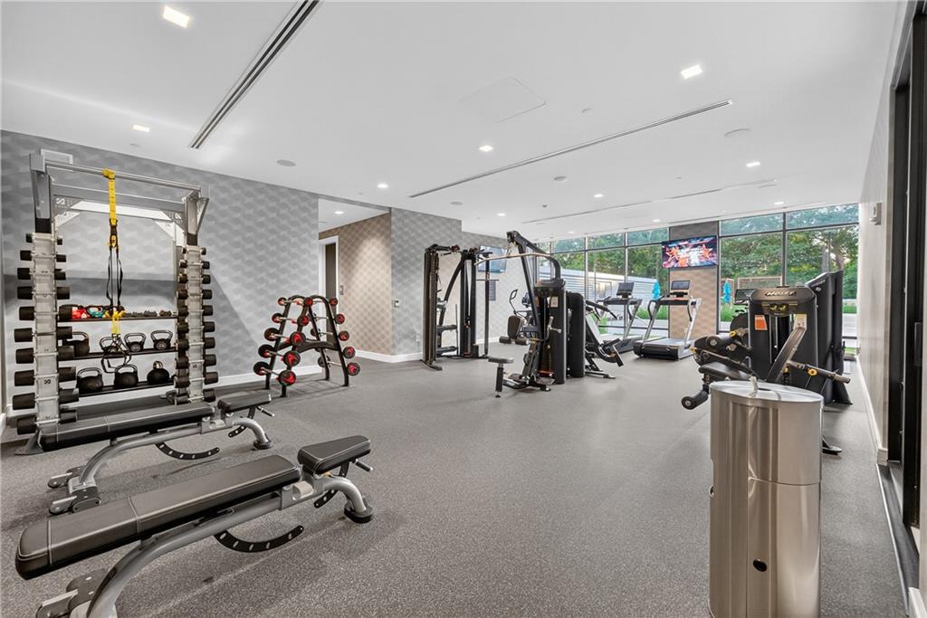 2520 Peachtree Road NW Unit 903