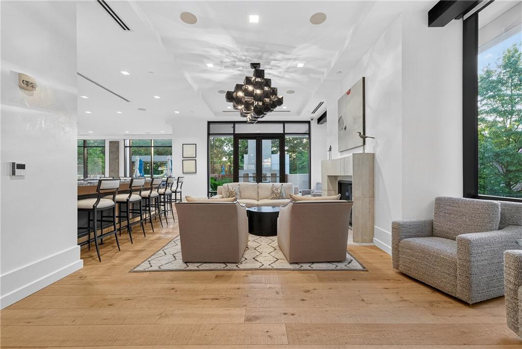 2520 Peachtree Road NW Unit 903