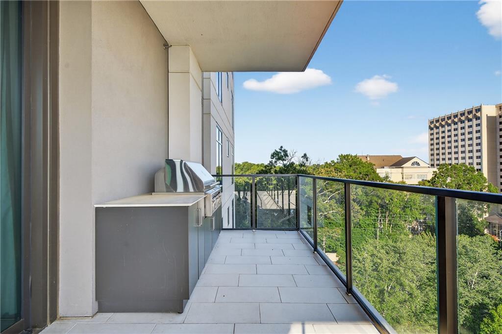 2520 Peachtree Road NW Unit 903