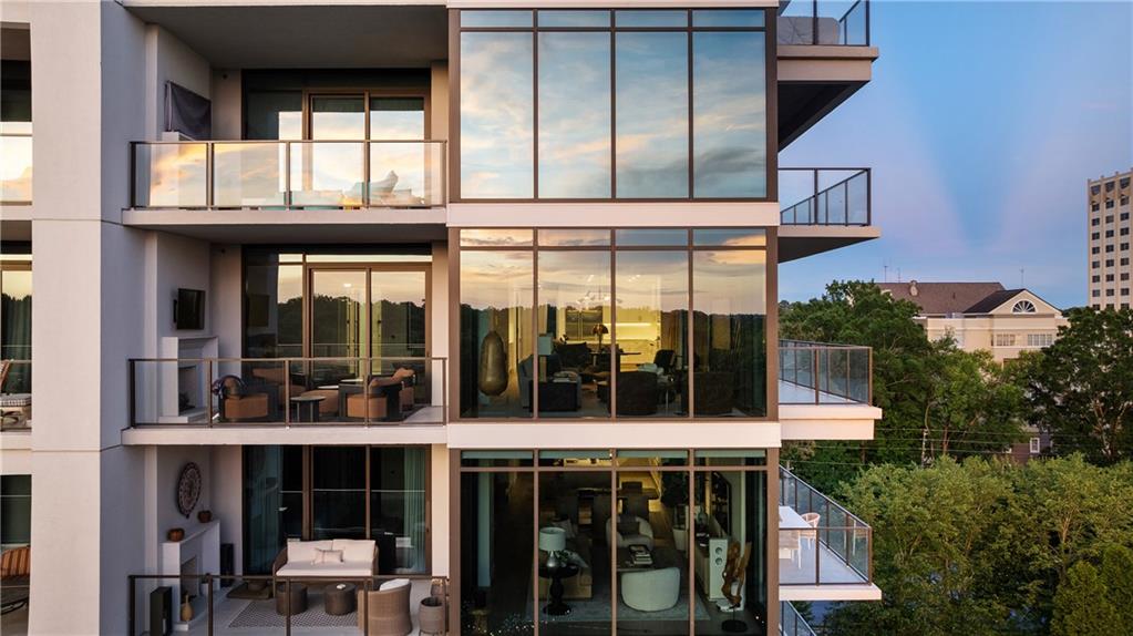 2520 Peachtree Road NW Unit 903
