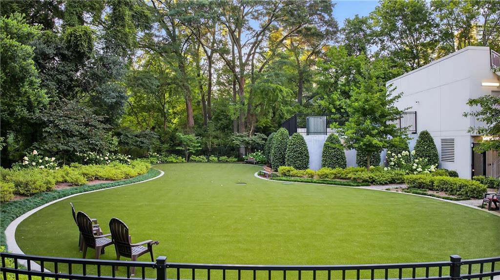 2520 Peachtree Road NW Unit 903