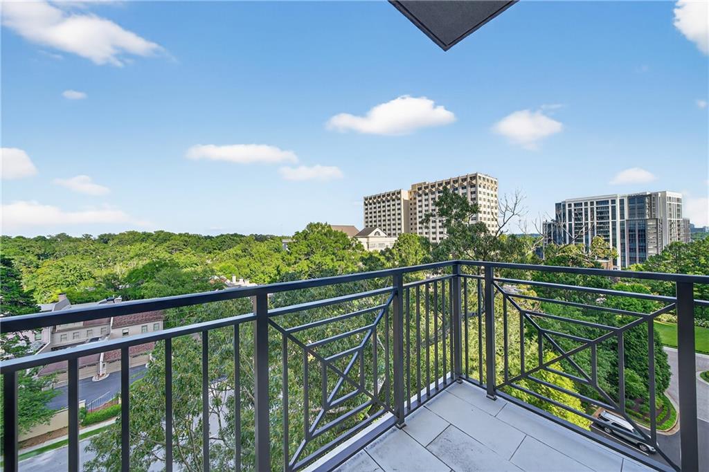 2520 Peachtree Road NW Unit 903