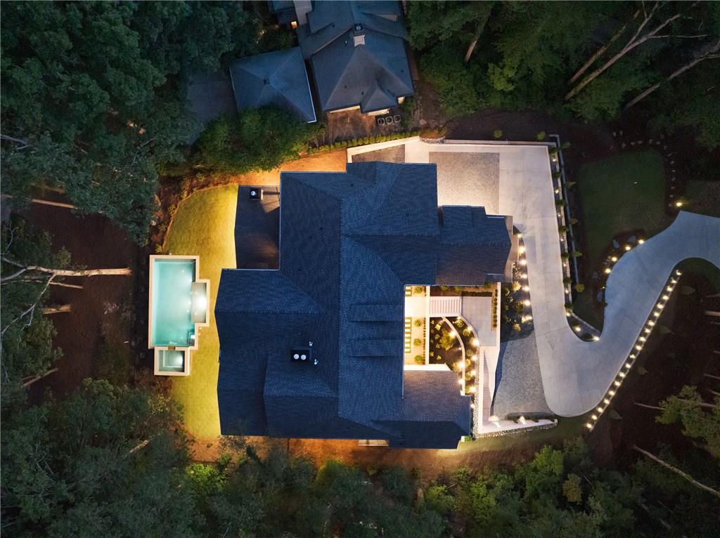 521 Pine Valley Road SE