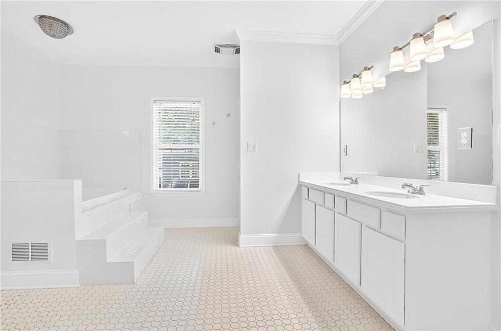 850 Harold Avenue SE