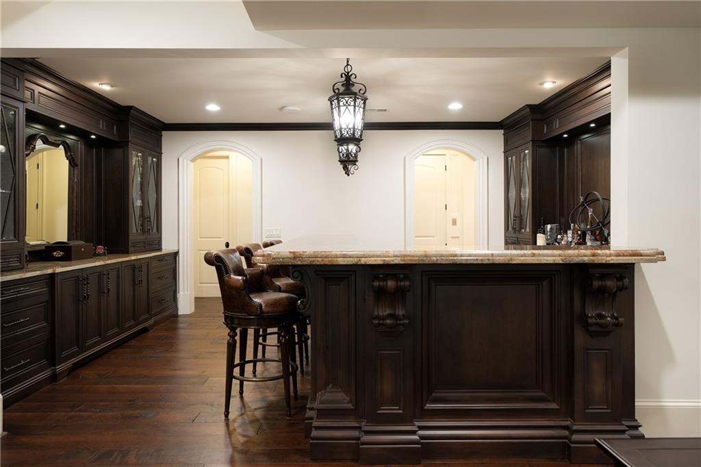 4136 N Stratford Road NE