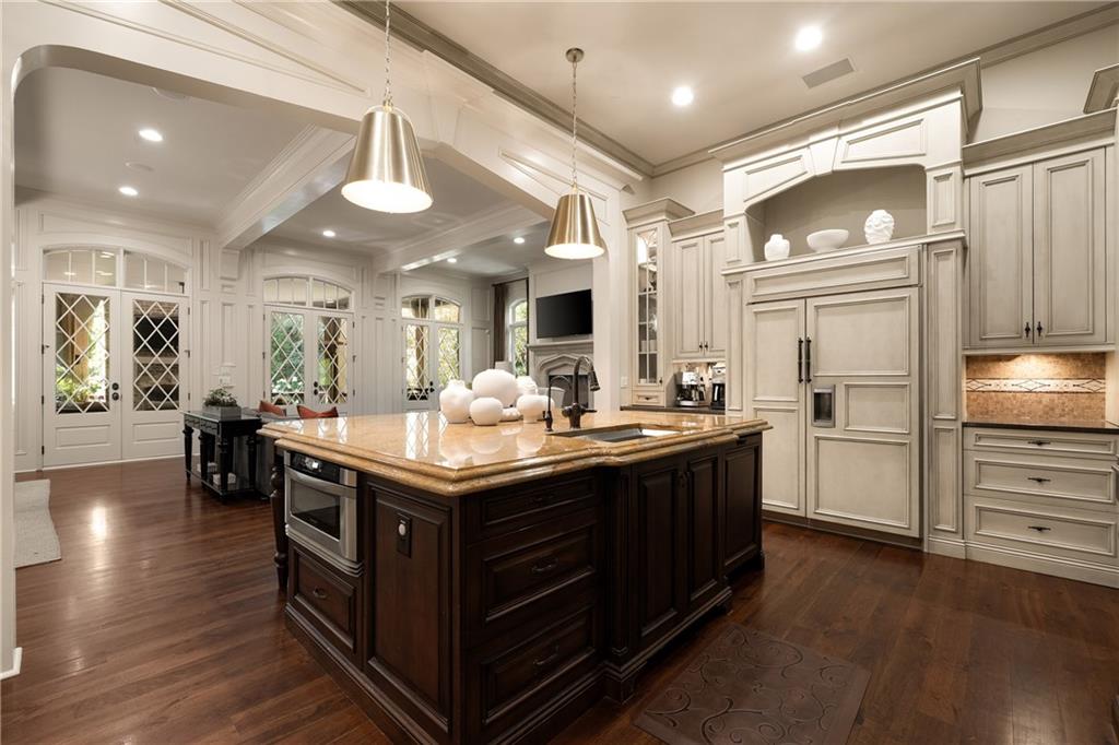 4136 N Stratford Road NE