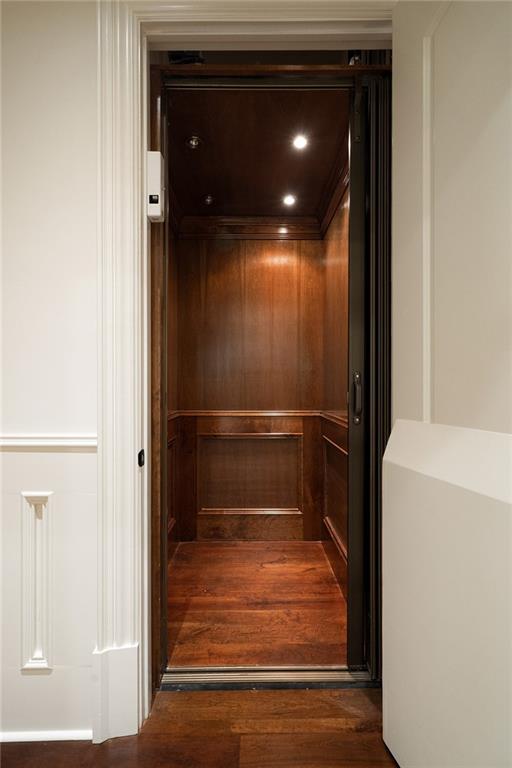 4136 N Stratford Road NE