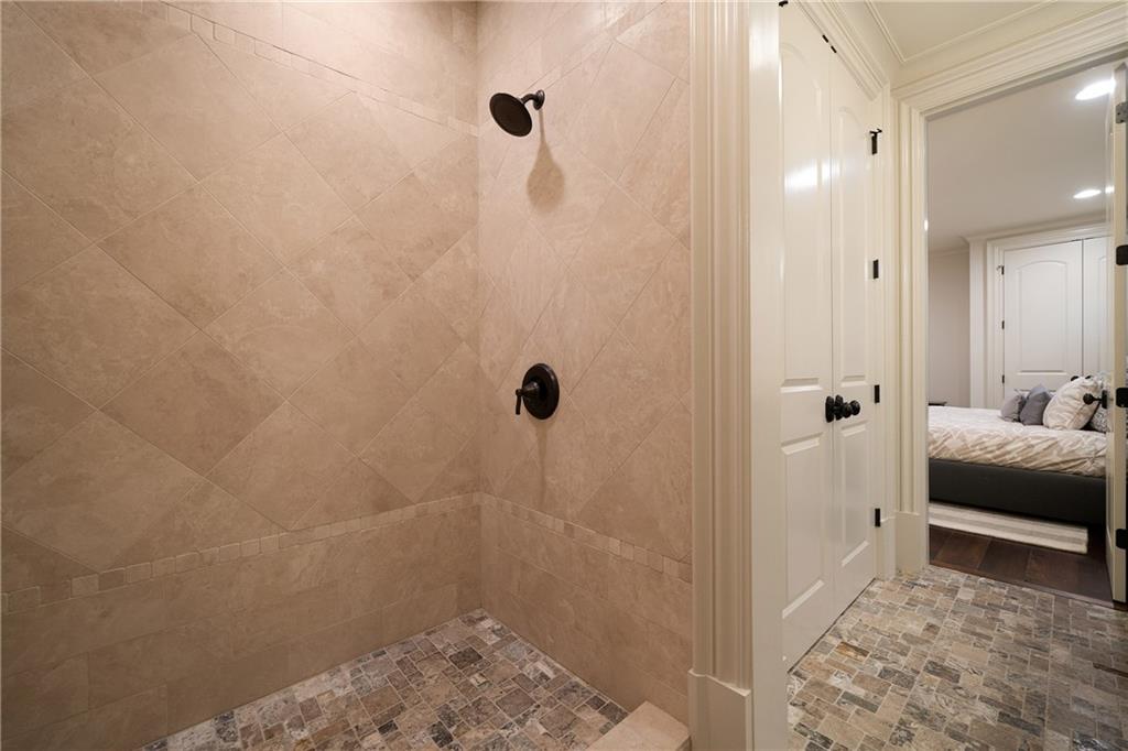 4136 N Stratford Road NE