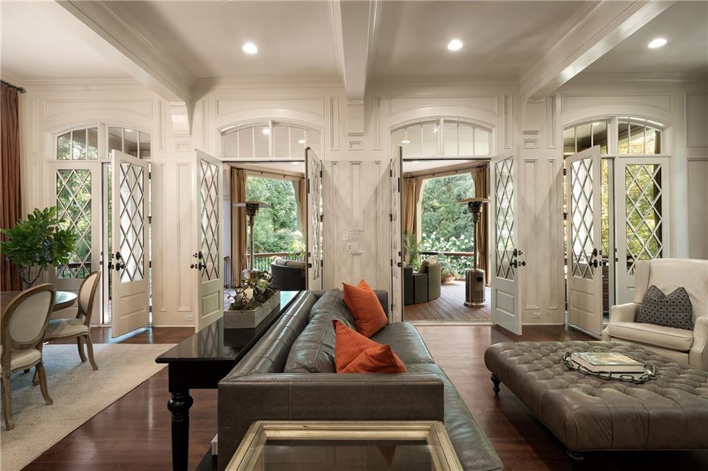 4136 N Stratford Road NE