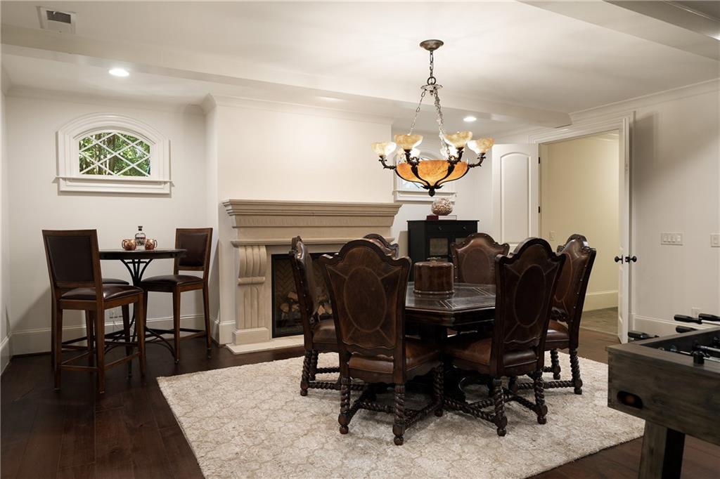 4136 N Stratford Road NE