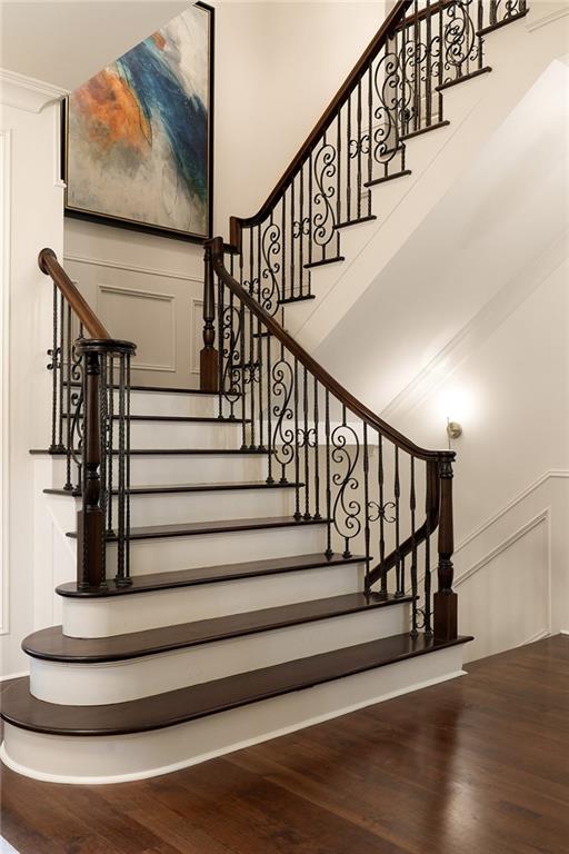 4136 N Stratford Road NE