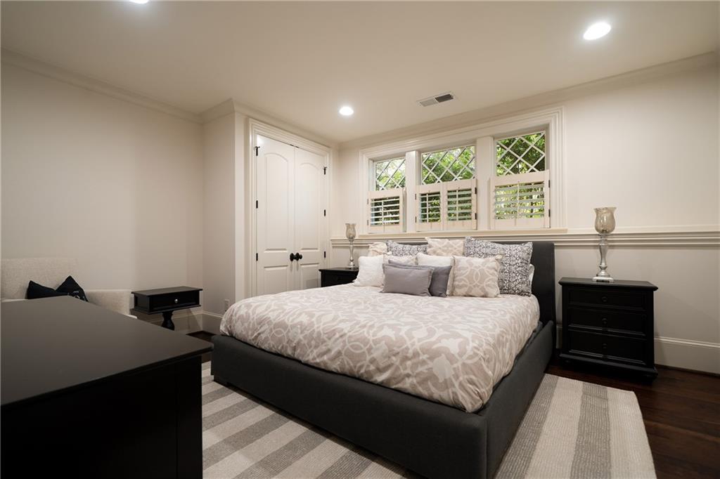 4136 N Stratford Road NE