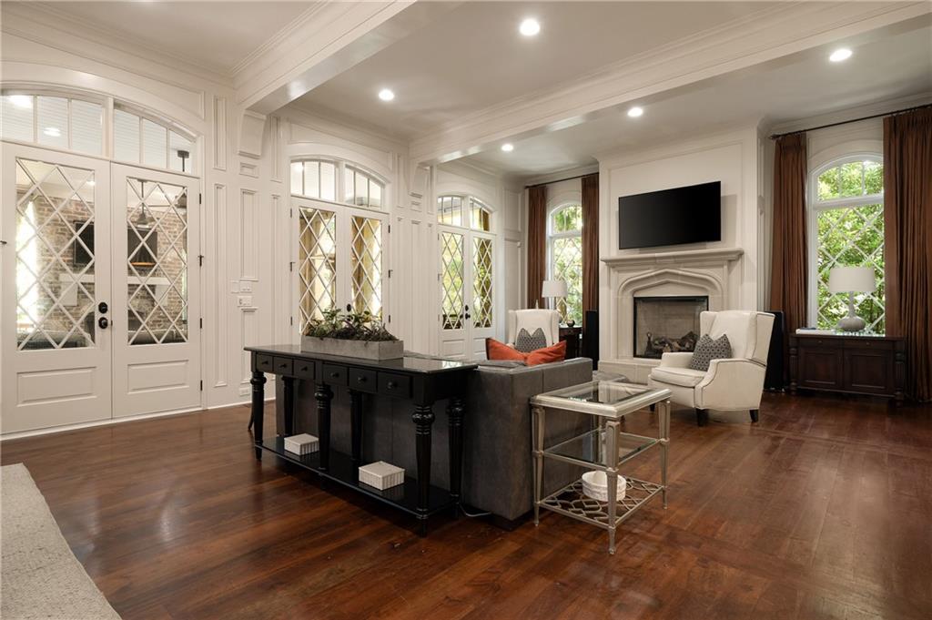 4136 N Stratford Road NE