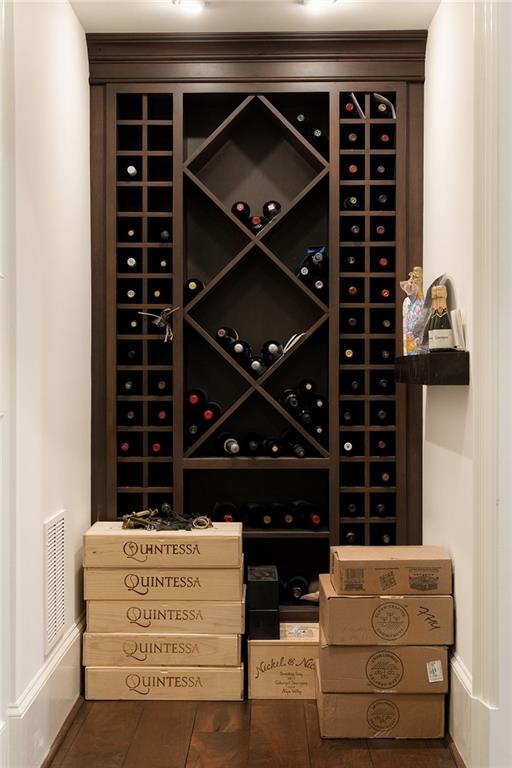 4136 N Stratford Road NE