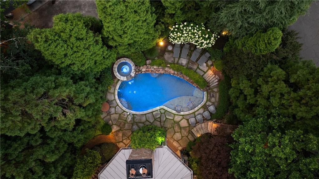 4136 N Stratford Road NE