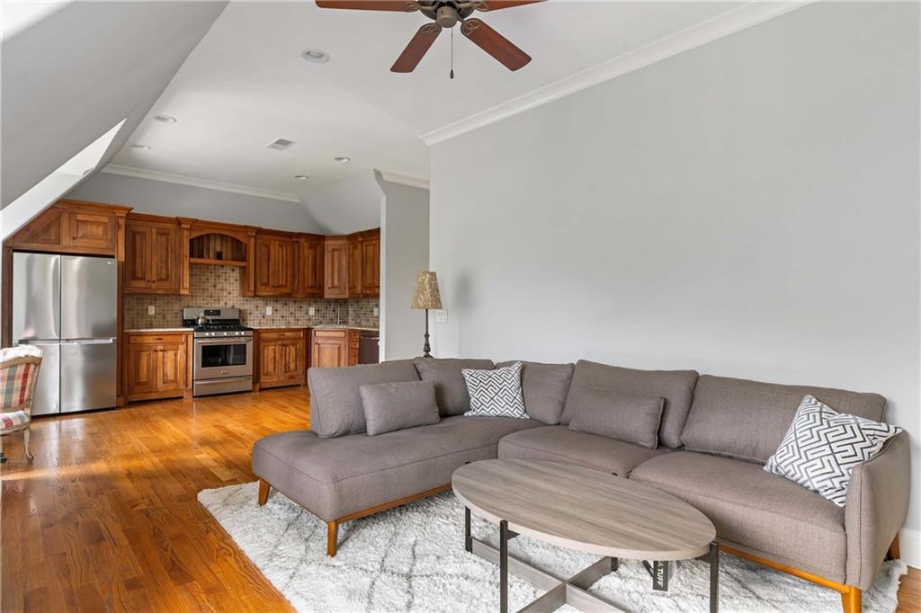 5021 Heatherwood Court