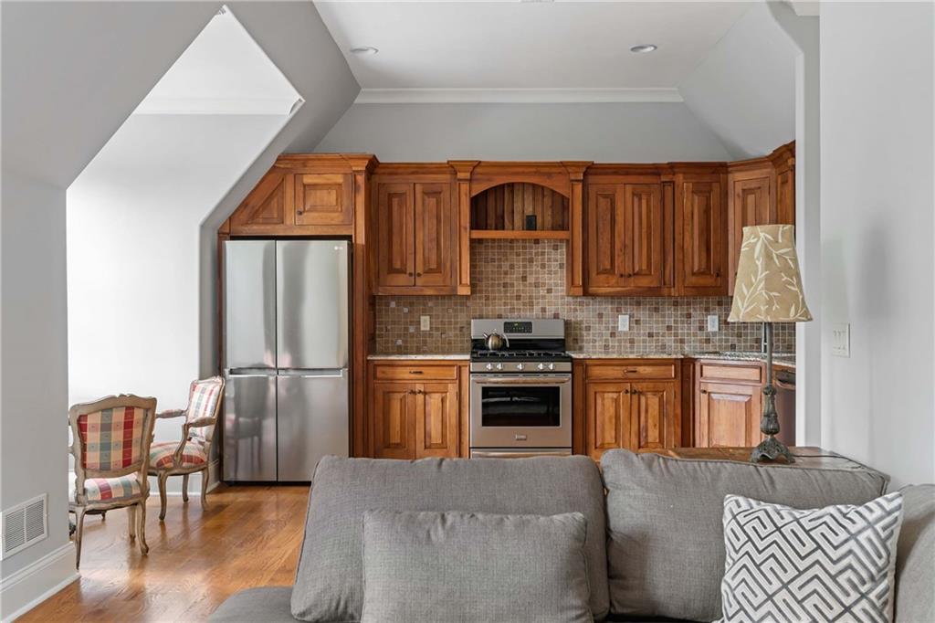 5021 Heatherwood Court