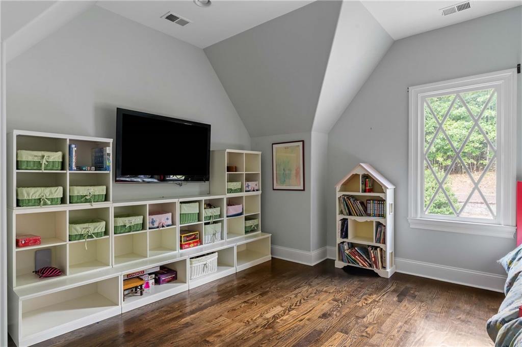 5021 Heatherwood Court