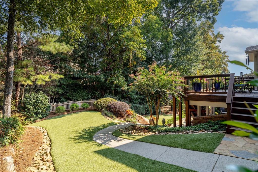 5365 Golden Leaf Trail