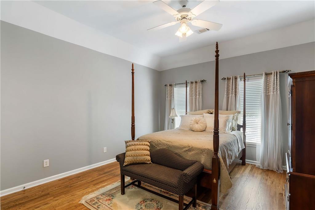 5365 Golden Leaf Trail