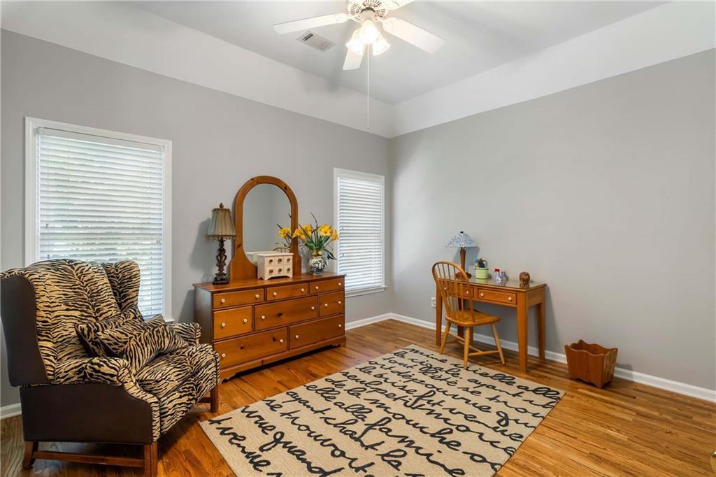 5365 Golden Leaf Trail