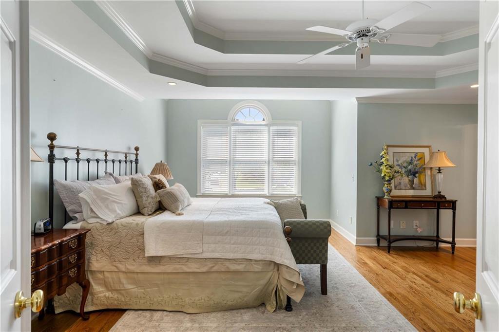 5365 Golden Leaf Trail