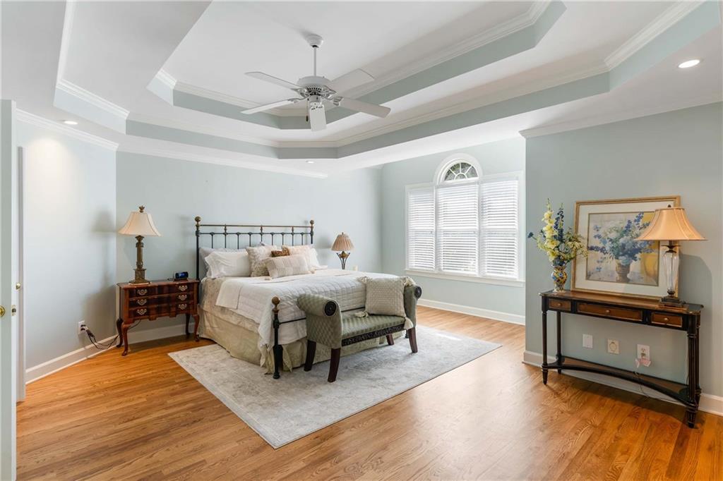 5365 Golden Leaf Trail