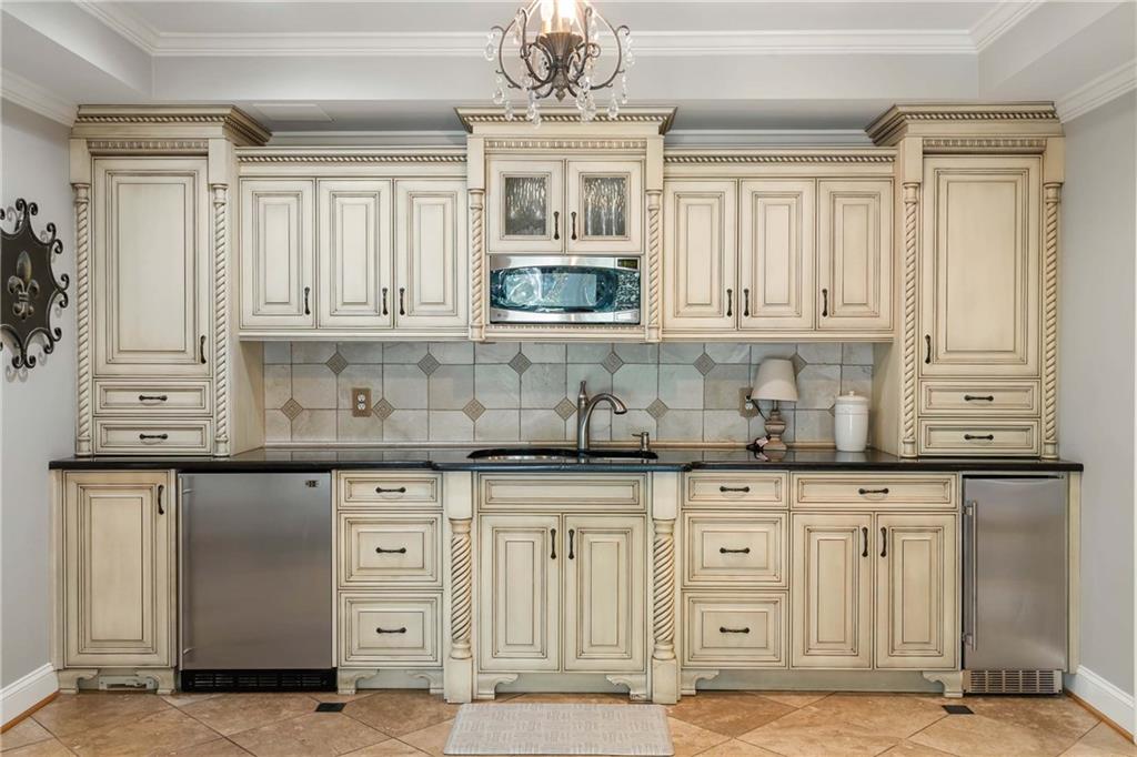 5365 Golden Leaf Trail