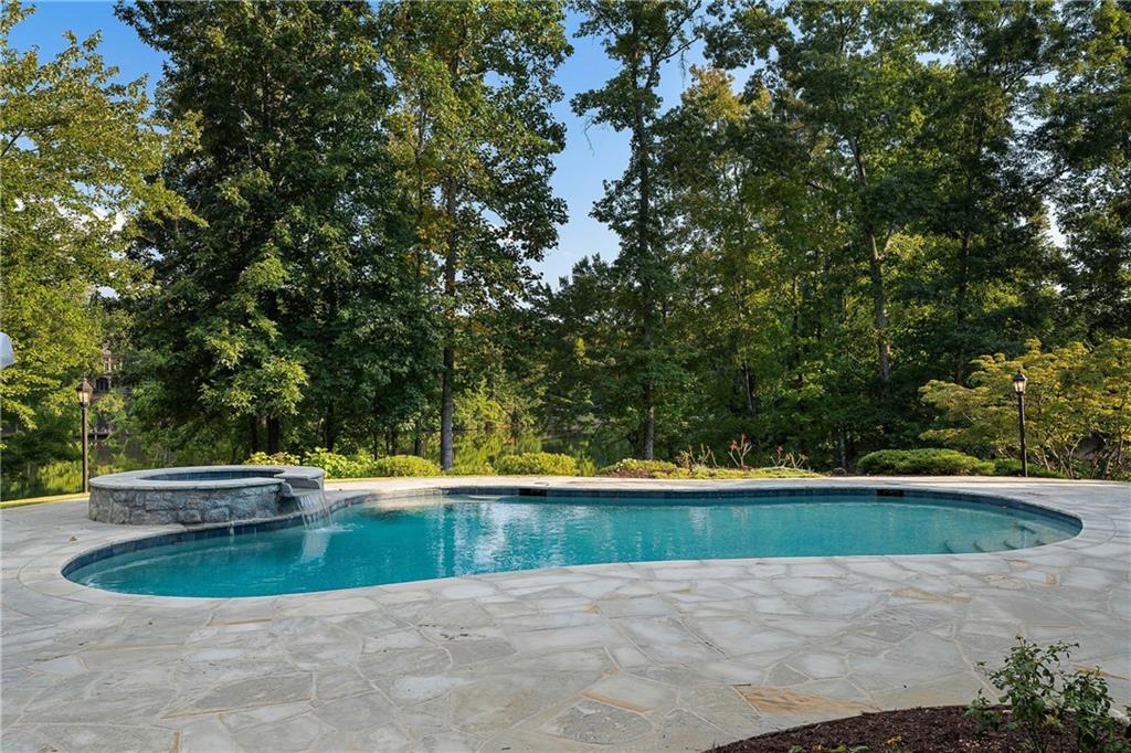 1065 Stonegate Court