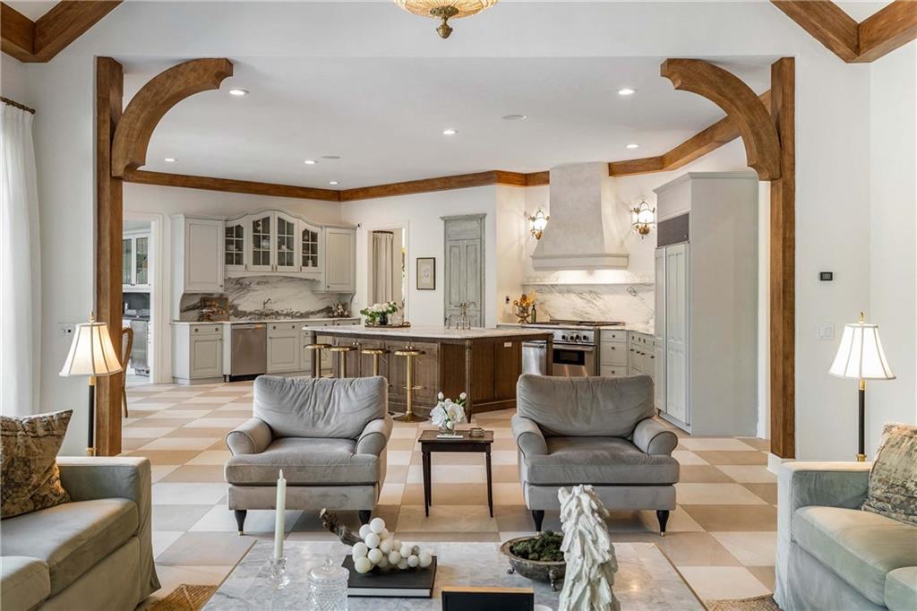 1065 Stonegate Court