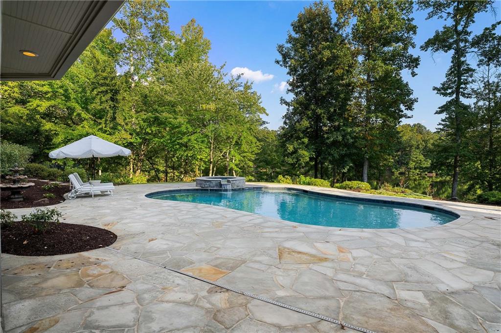 1065 Stonegate Court