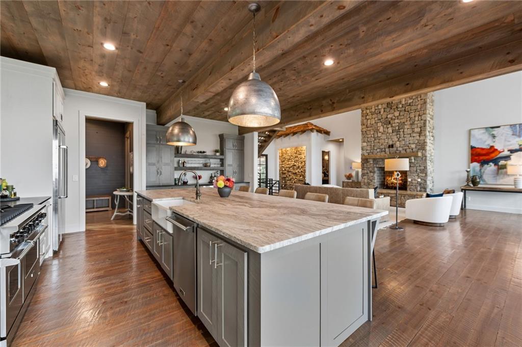 60 Jackies Bluff Road