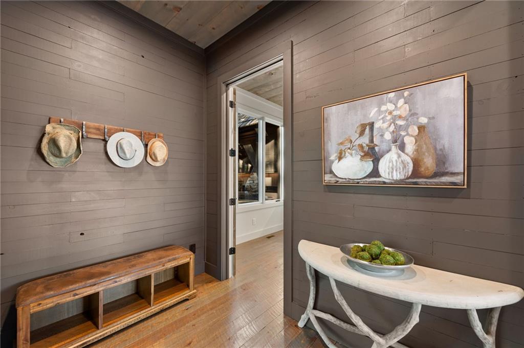 60 Jackies Bluff Road