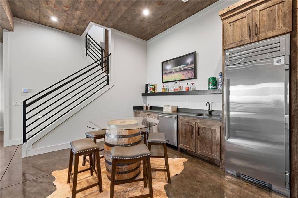 60 Jackies Bluff Road