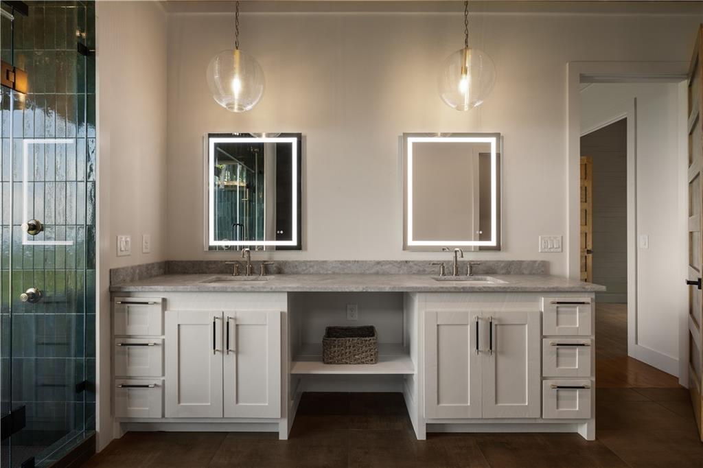 60 Jackies Bluff Road