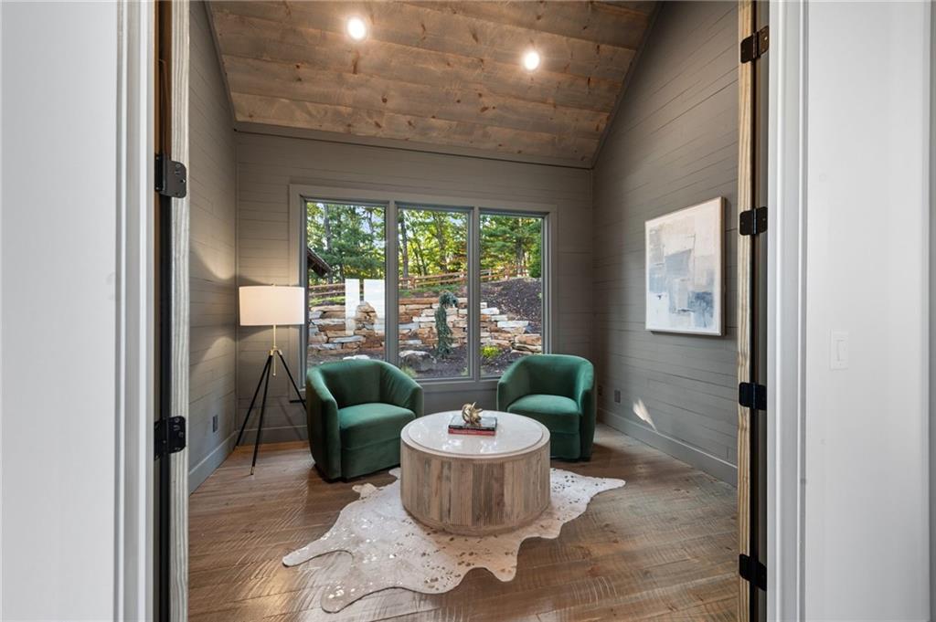 60 Jackies Bluff Road