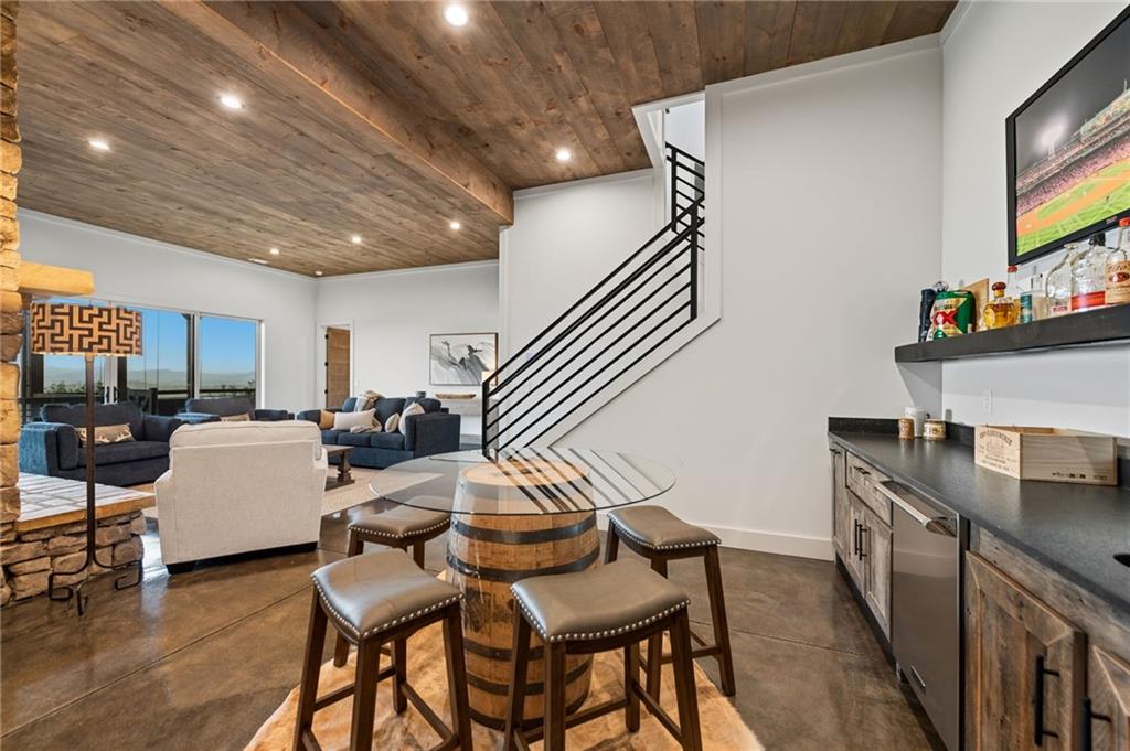 60 Jackies Bluff Road