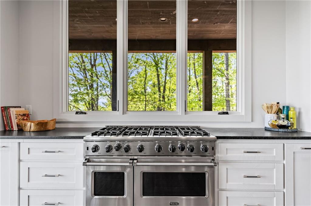 60 Jackies Bluff Road