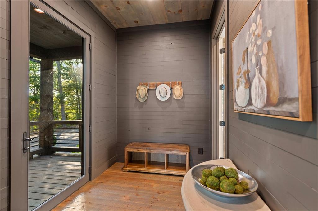 60 Jackies Bluff Road