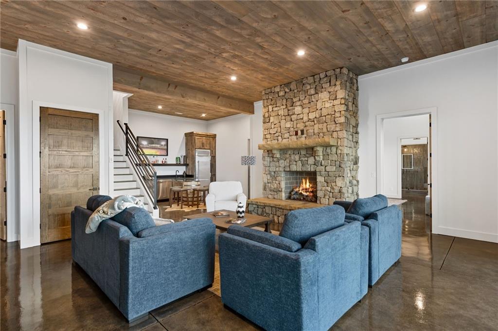 60 Jackies Bluff Road