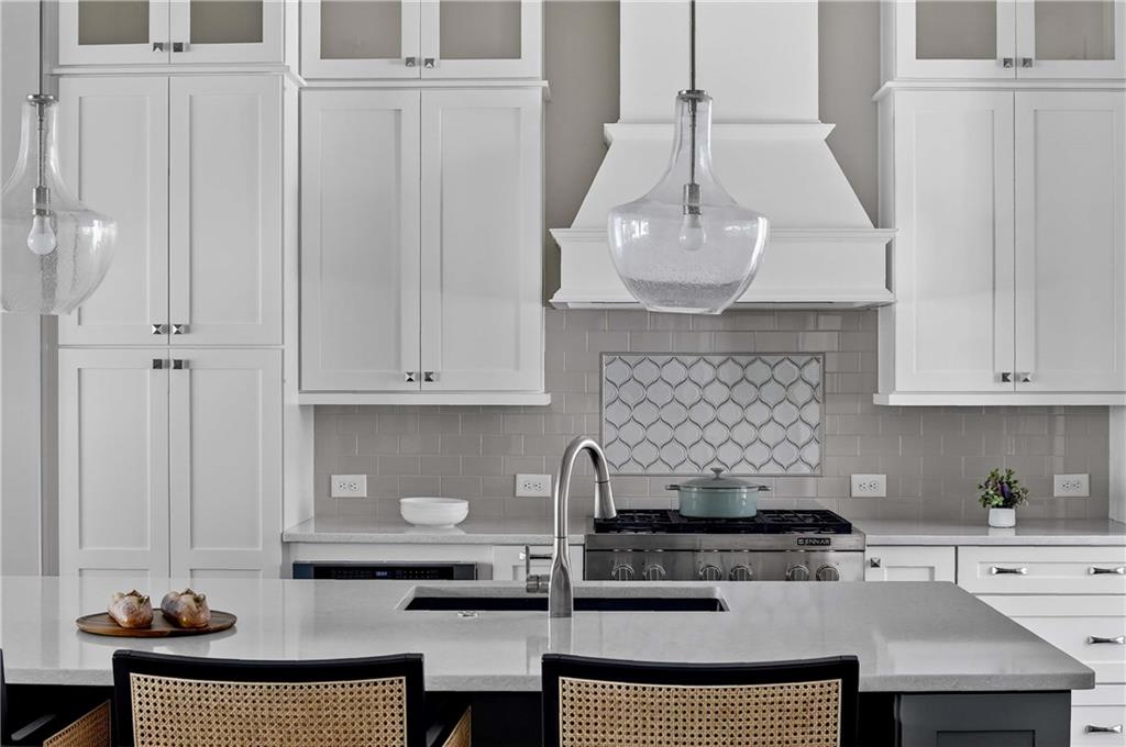 4596 Oakside Point