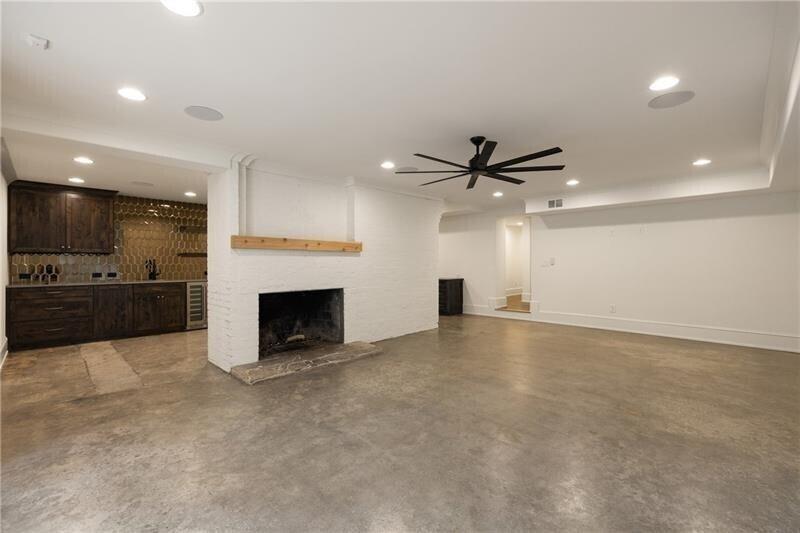 1155 Peachtree Battle Avenue NW