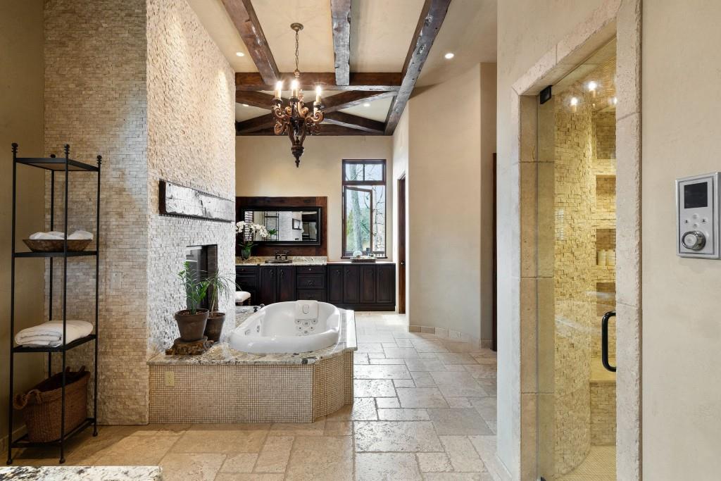 550 Blue Heron Way
