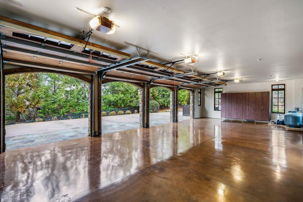 550 Blue Heron Way