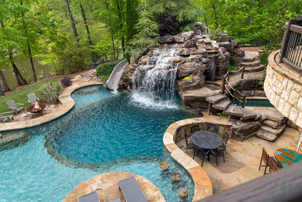 550 Blue Heron Way