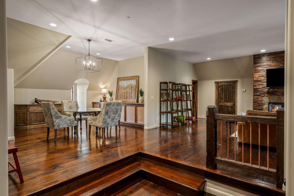 550 Blue Heron Way
